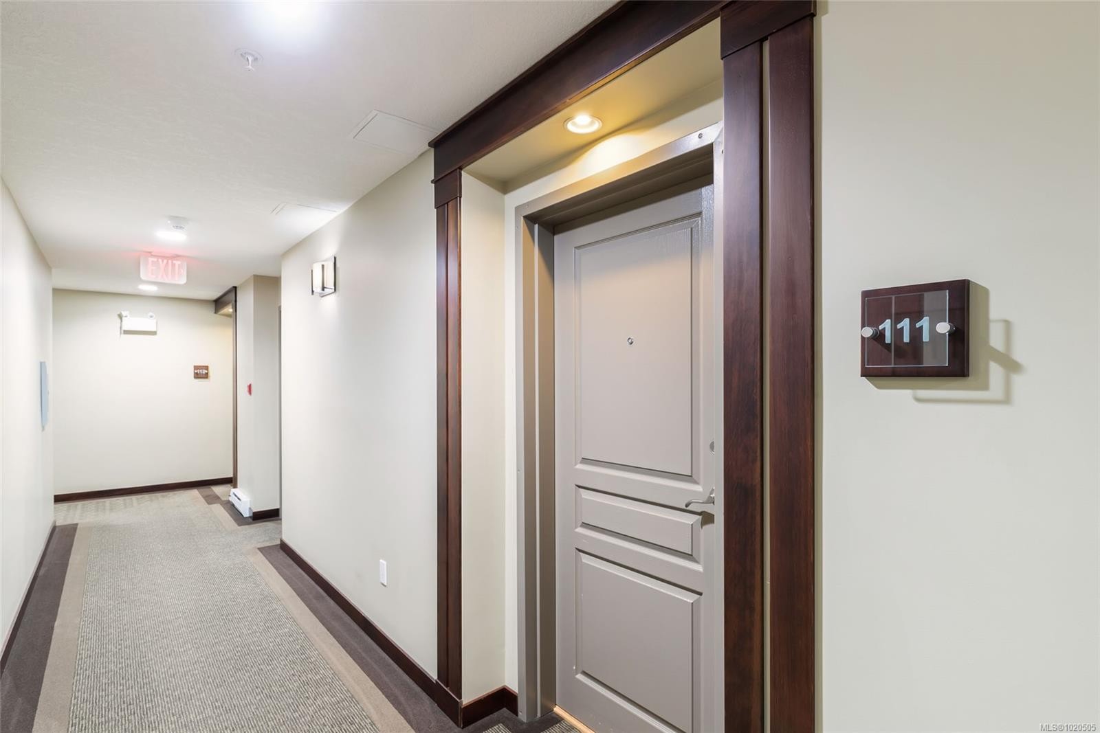 111-5670 Edgewater Lane, Nanaimo, BC - Indoor Photo Showing Other Room