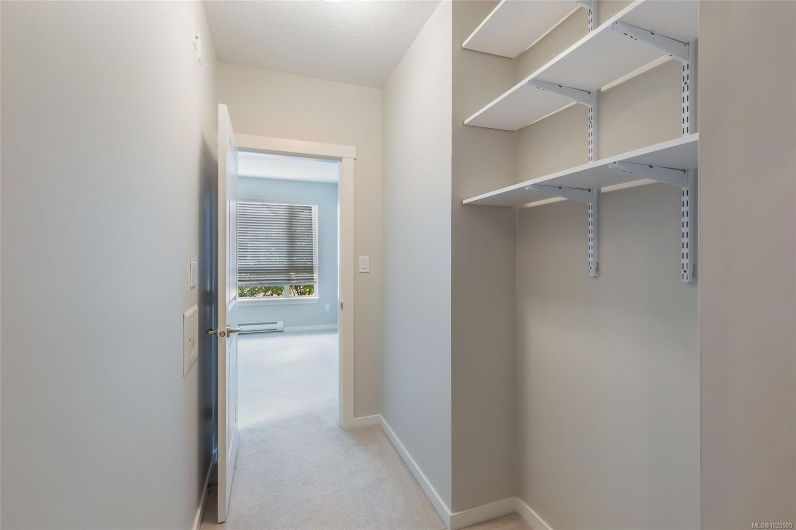 111-5670 Edgewater Lane, Nanaimo, BC - Indoor Photo Showing Other Room