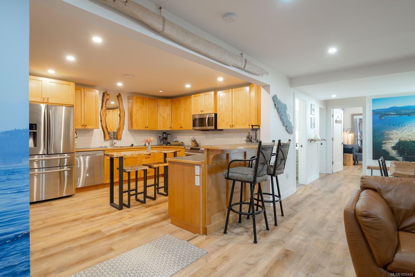 1025 Maple Lane Dr, Parksville, BC