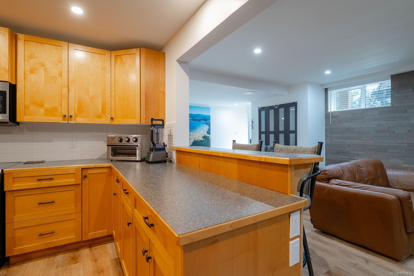 1025 Maple Lane Dr, Parksville, BC