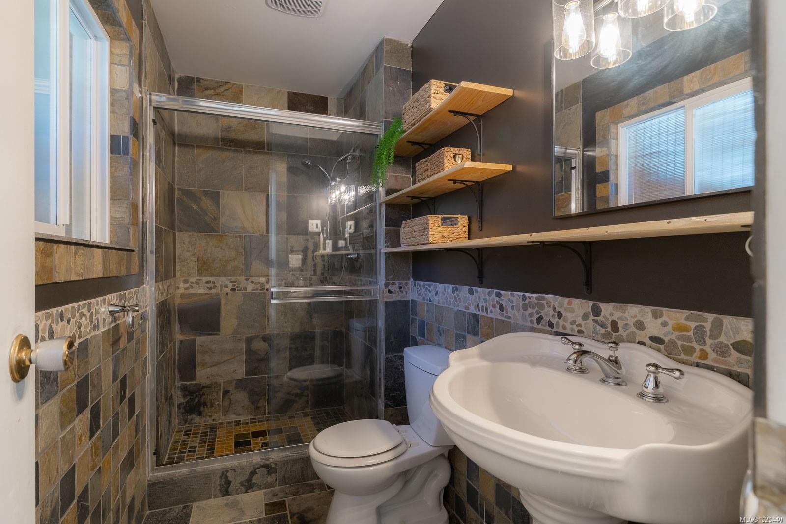 1025 Maple Lane Dr, Parksville, BC