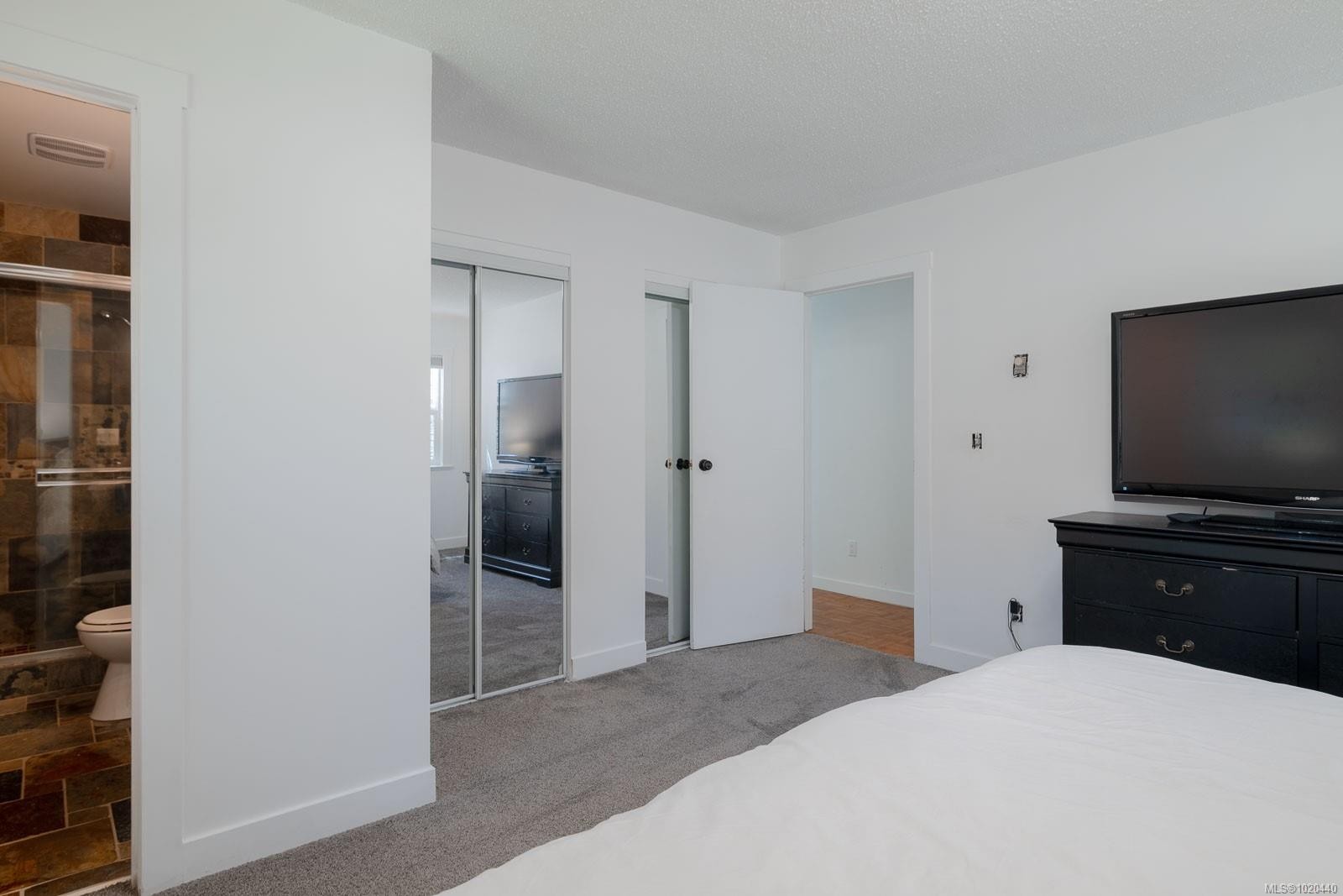 1025 Maple Lane Dr, Parksville, BC