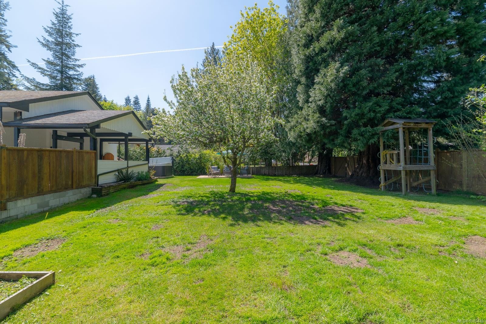 1025 Maple Lane Dr, Parksville, BC