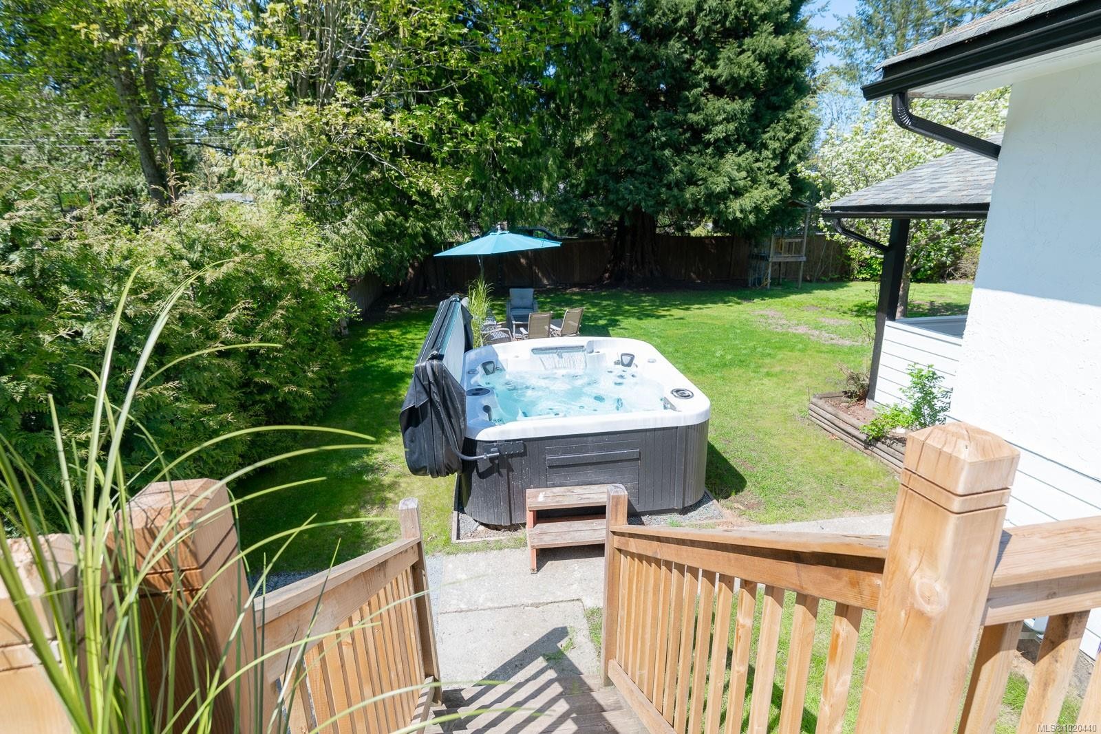 1025 Maple Lane Dr, Parksville, BC