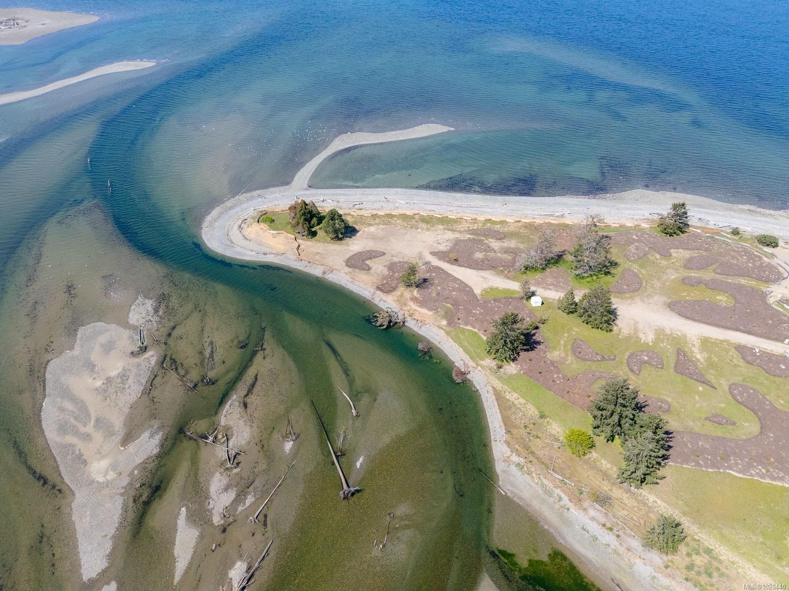 1025 Maple Lane Dr, Parksville, BC