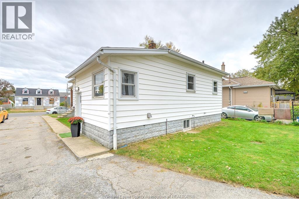 7 Westmoreland, Leamington, ON - Outdoor