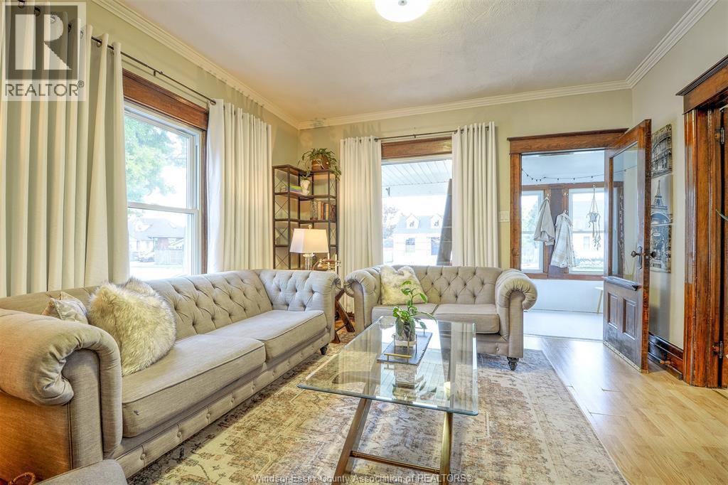 7 Westmoreland, Leamington, ON - Indoor Photo Showing Living Room