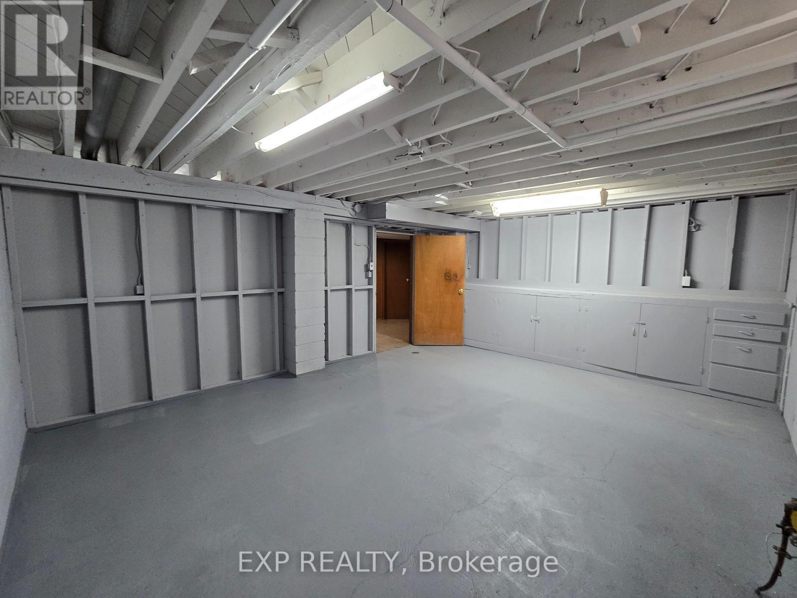 24 Fulham Street, Toronto, ON - Indoor