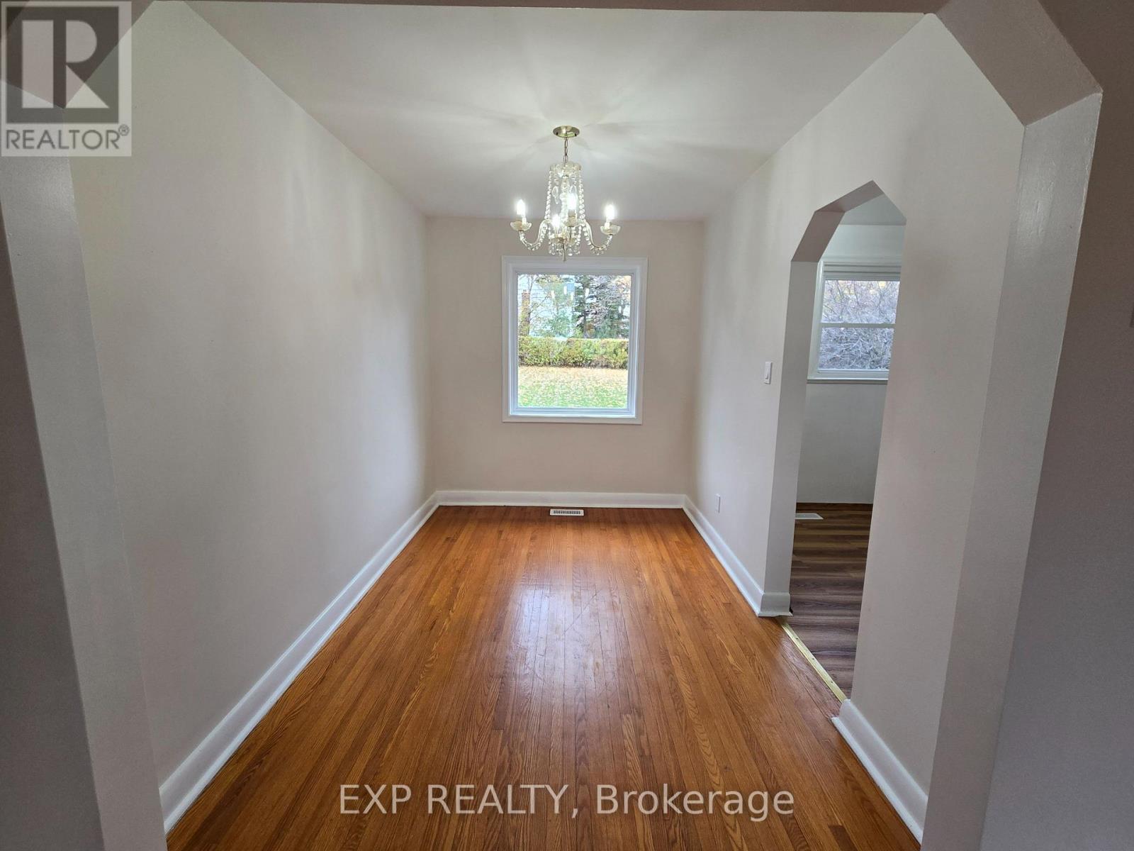 24 Fulham Street, Toronto, ON - Indoor Photo Showing Other Room