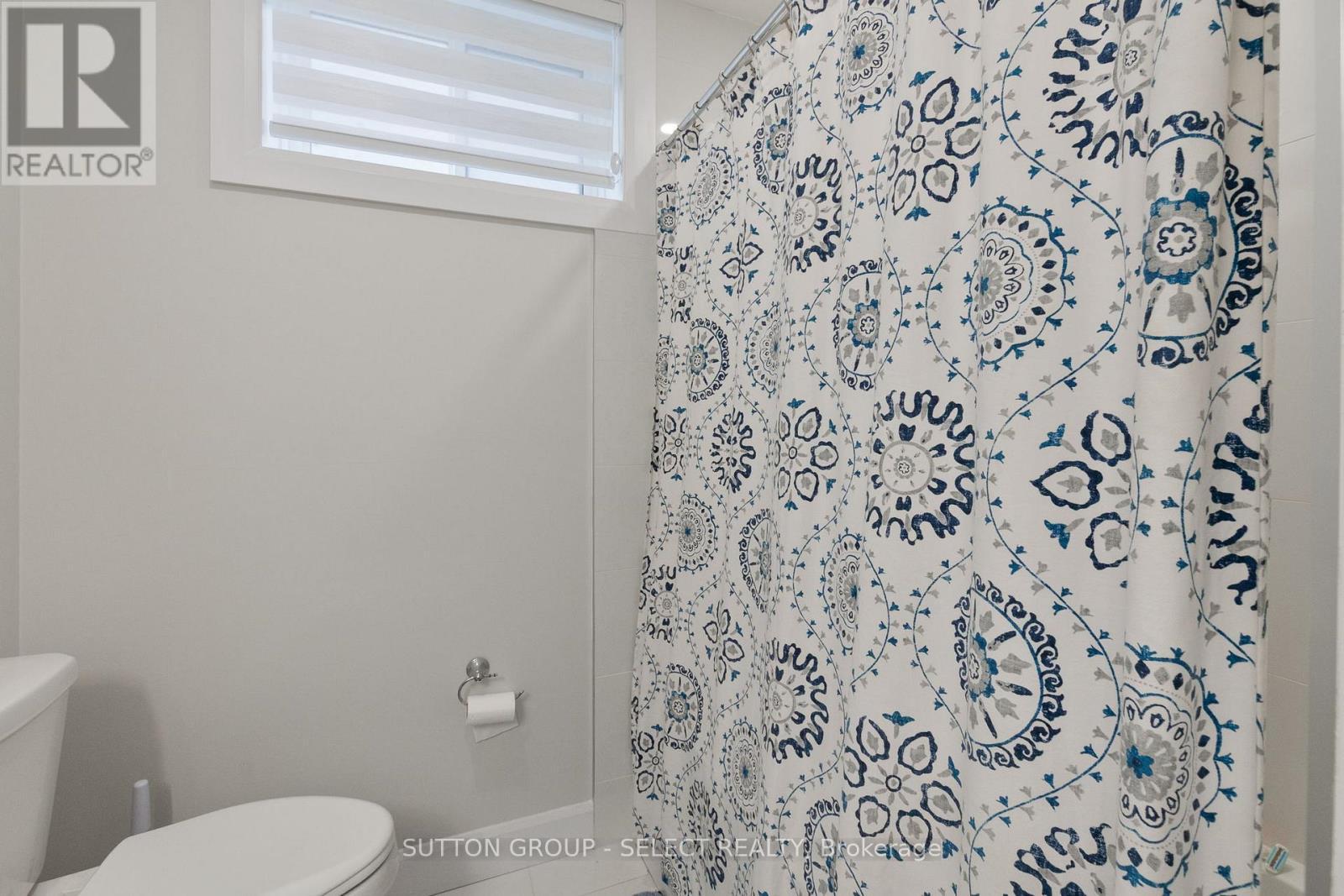 Lower - 2269 Southport Crescent, London South (South U), ON - Indoor Photo Showing Bathroom