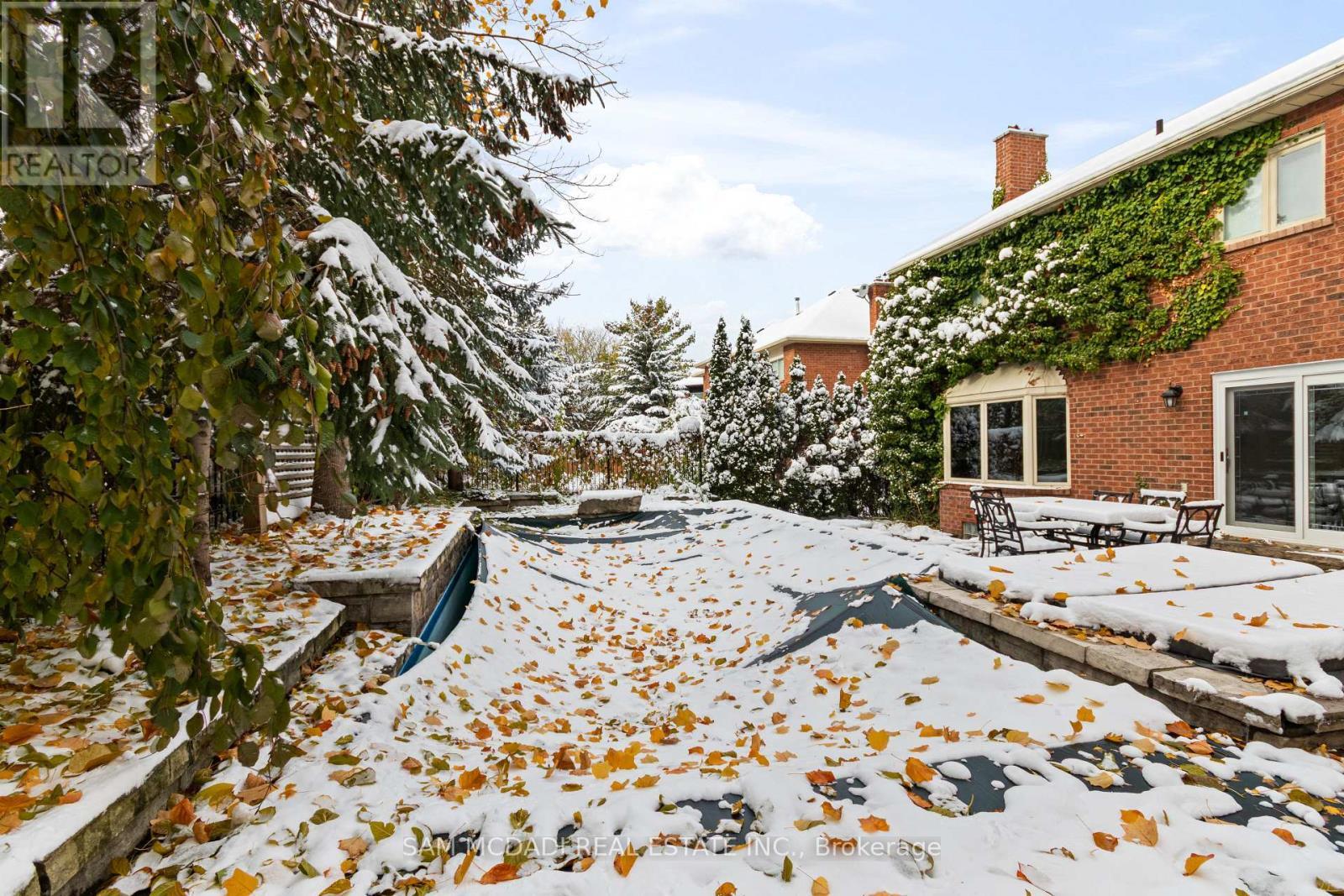 2556 Hammond Road, Mississauga, ON - Outdoor