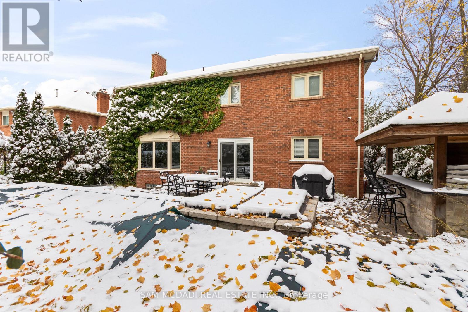 2556 Hammond Road, Mississauga, ON - Outdoor