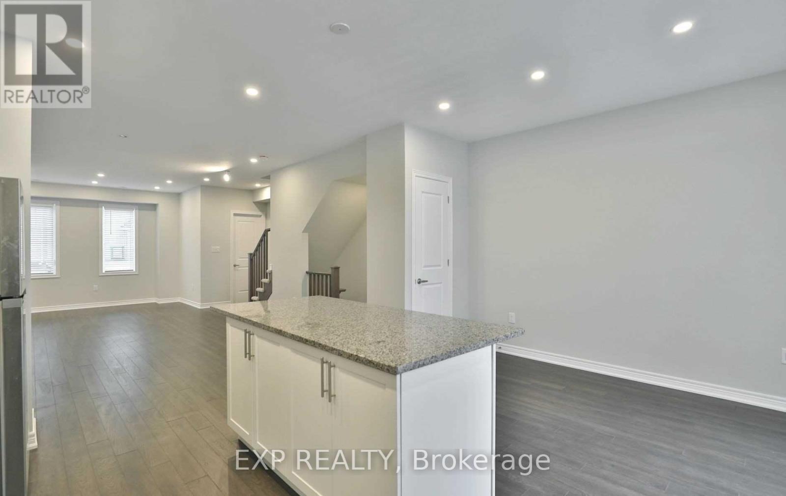 32 Rapids Lane, Hamilton, ON - Indoor