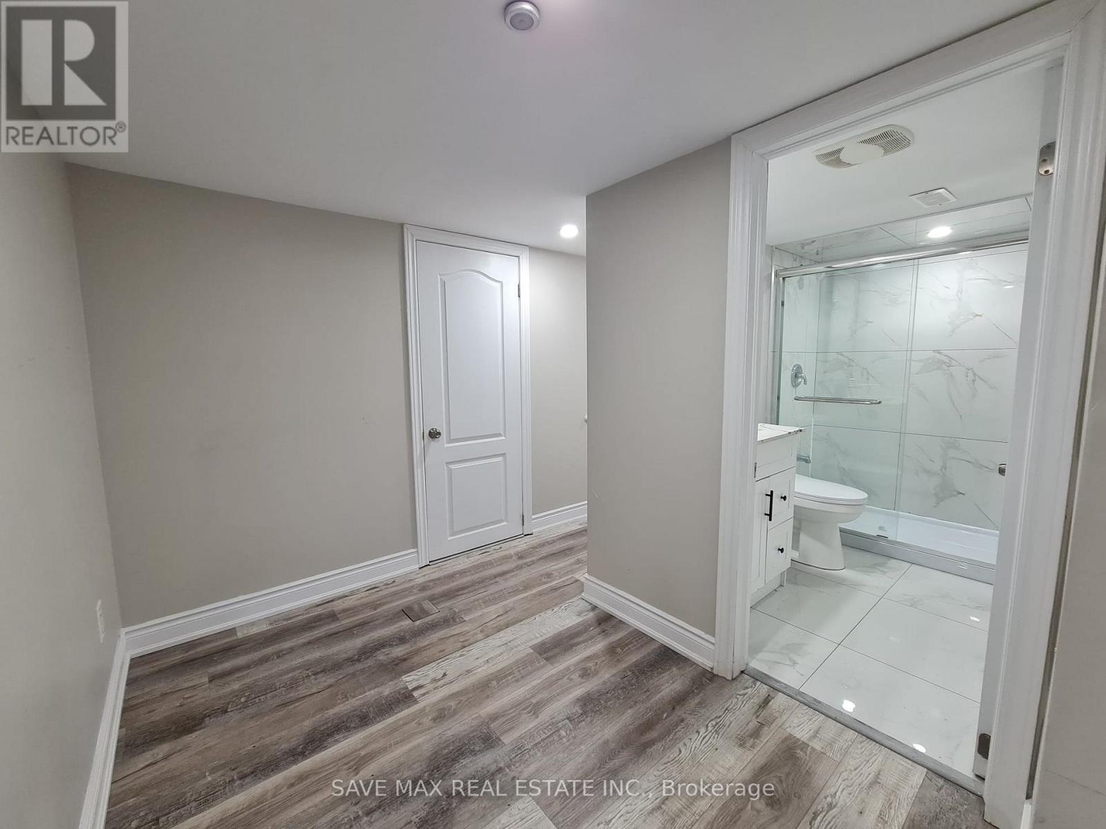 214 Cornwall Street, Waterloo, ON - Indoor Photo Showing Bathroom