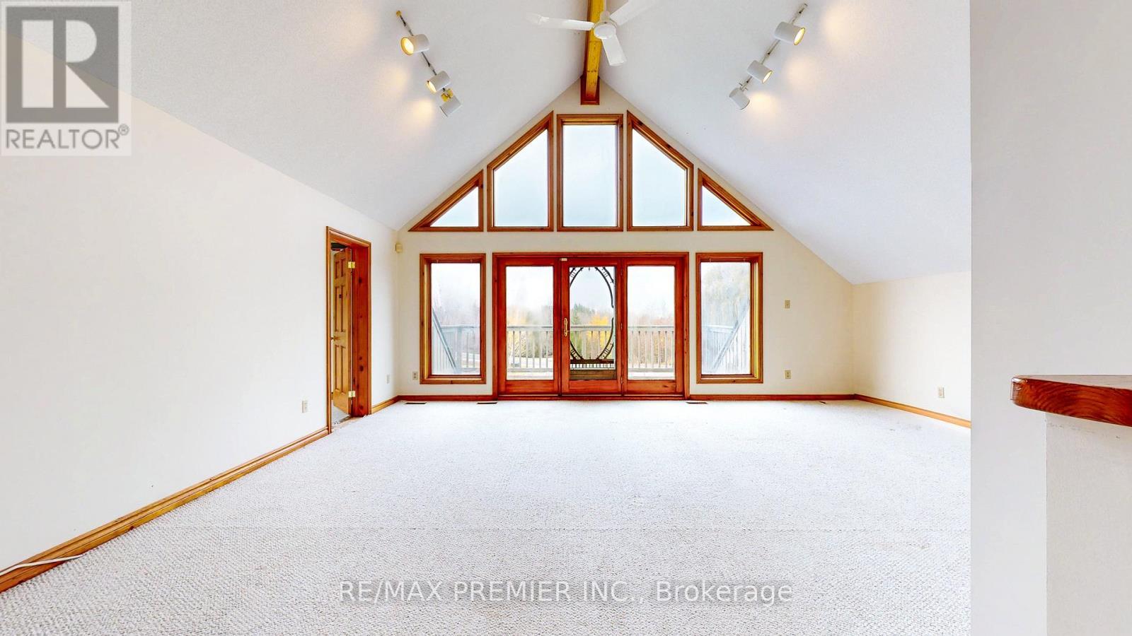 196 Summit View Court, Blue Mountains, ON - Indoor Photo Showing Other Room