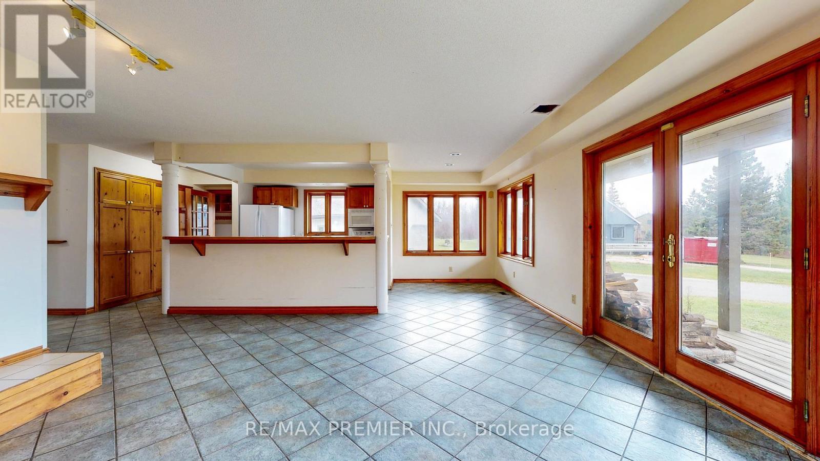 196 Summit View Court, Blue Mountains, ON - Indoor Photo Showing Other Room