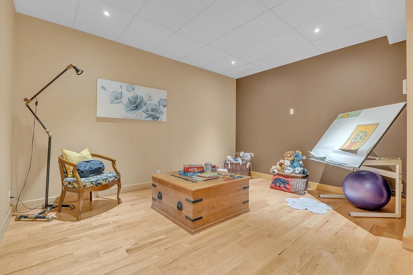 Family room - 436 Ch. Blackburn, Val-Des-Monts, QC - Indoor Photo Showing Other Room