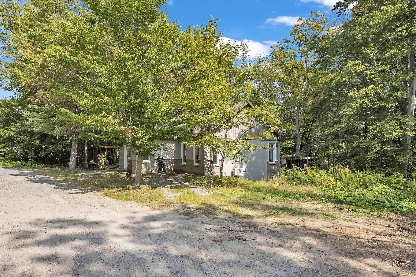 Back facade - 436 Ch. Blackburn, Val-Des-Monts, QC - Outdoor With View