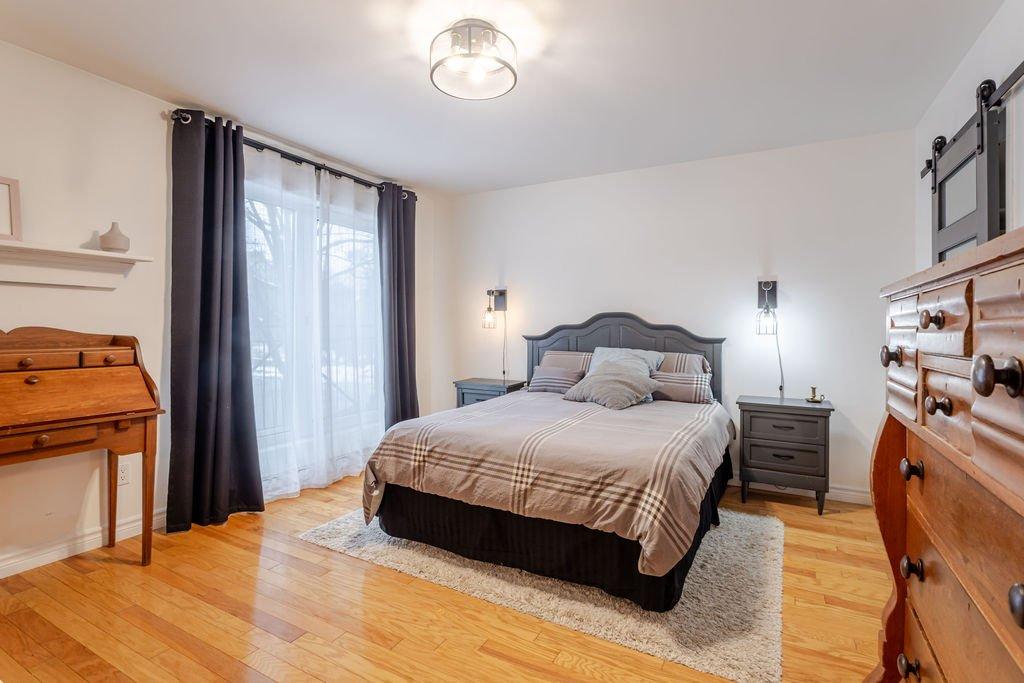 Chambre à coucher principale - 331 Rue De La Noue, Montréal (Verdun/Île-Des-Soeurs), QC - Indoor Photo Showing Bedroom