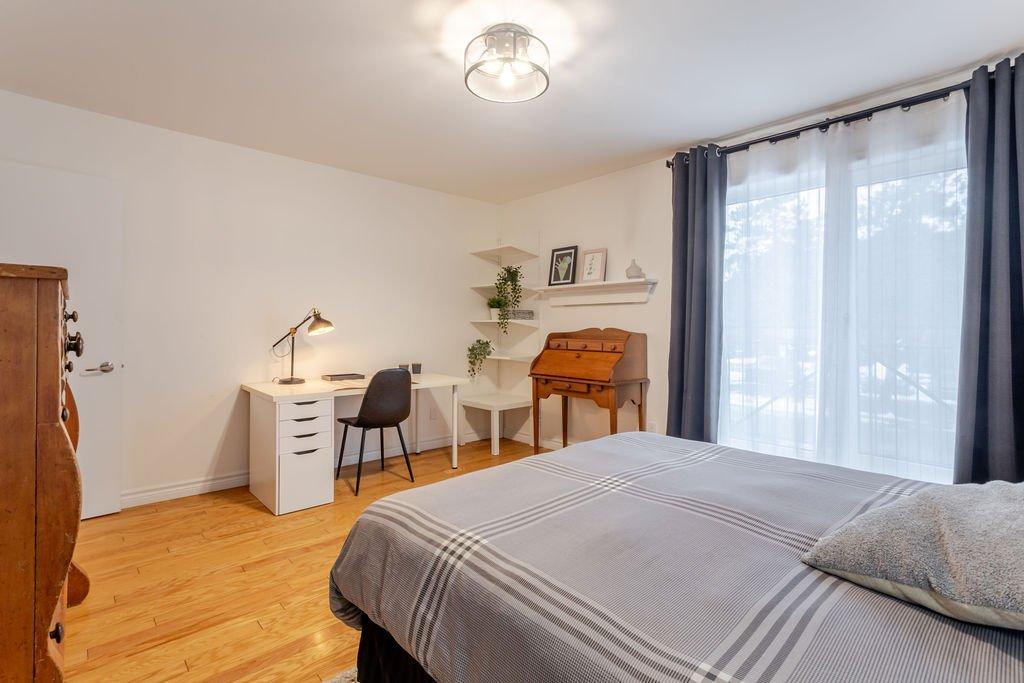 Chambre à coucher principale - 331 Rue De La Noue, Montréal (Verdun/Île-Des-Soeurs), QC - Indoor Photo Showing Bedroom