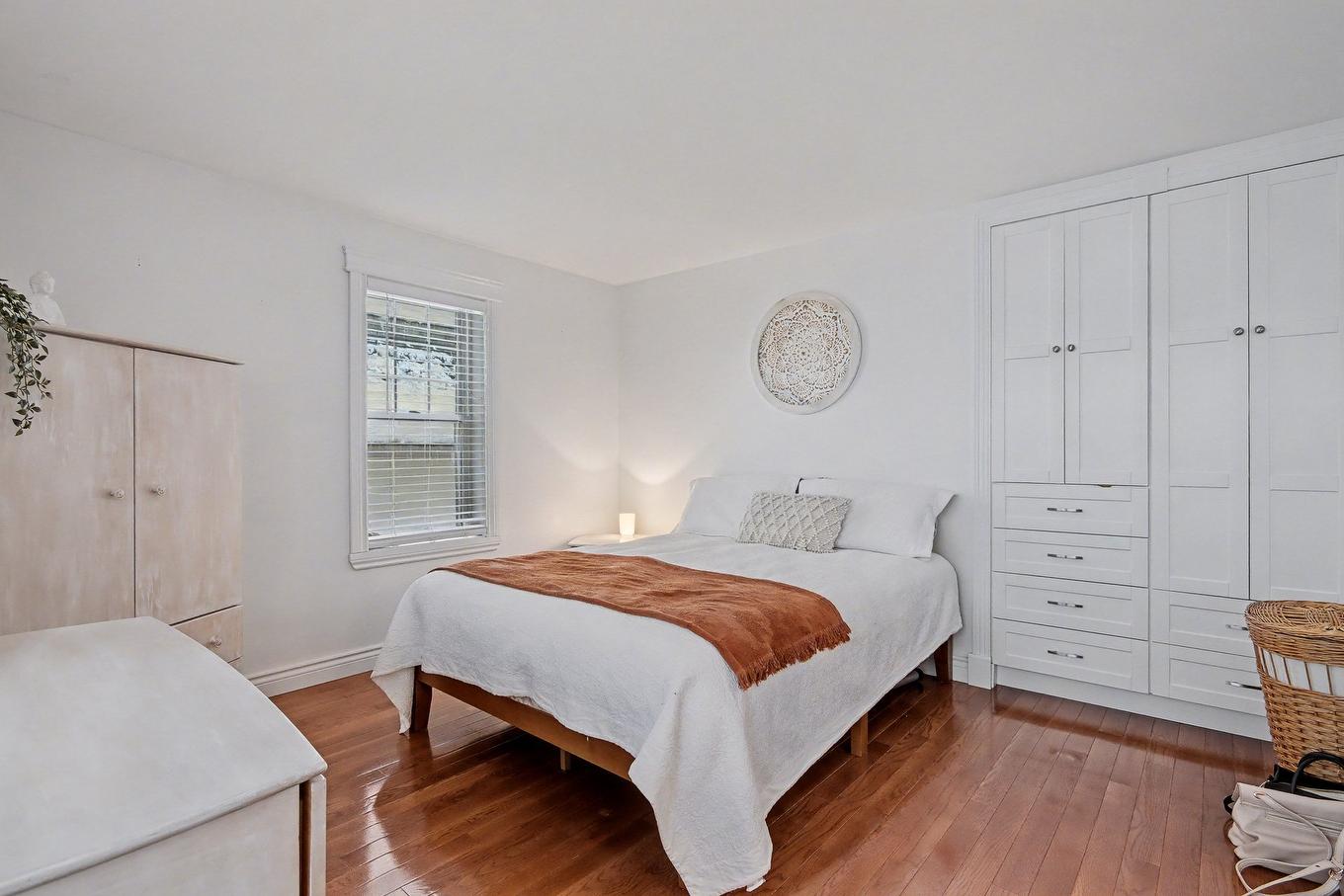 Chambre à coucher principale - 104 - 106A Rue Notre-Dame, Saint-Jean-Sur-Richelieu, QC - Indoor Photo Showing Bedroom