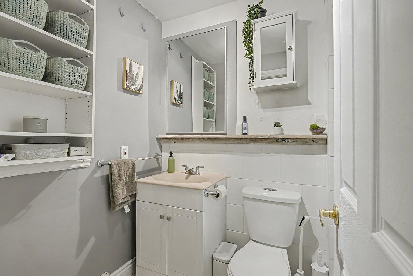 Salle de bains - 104 - 106A Rue Notre-Dame, Saint-Jean-Sur-Richelieu, QC - Indoor Photo Showing Bathroom