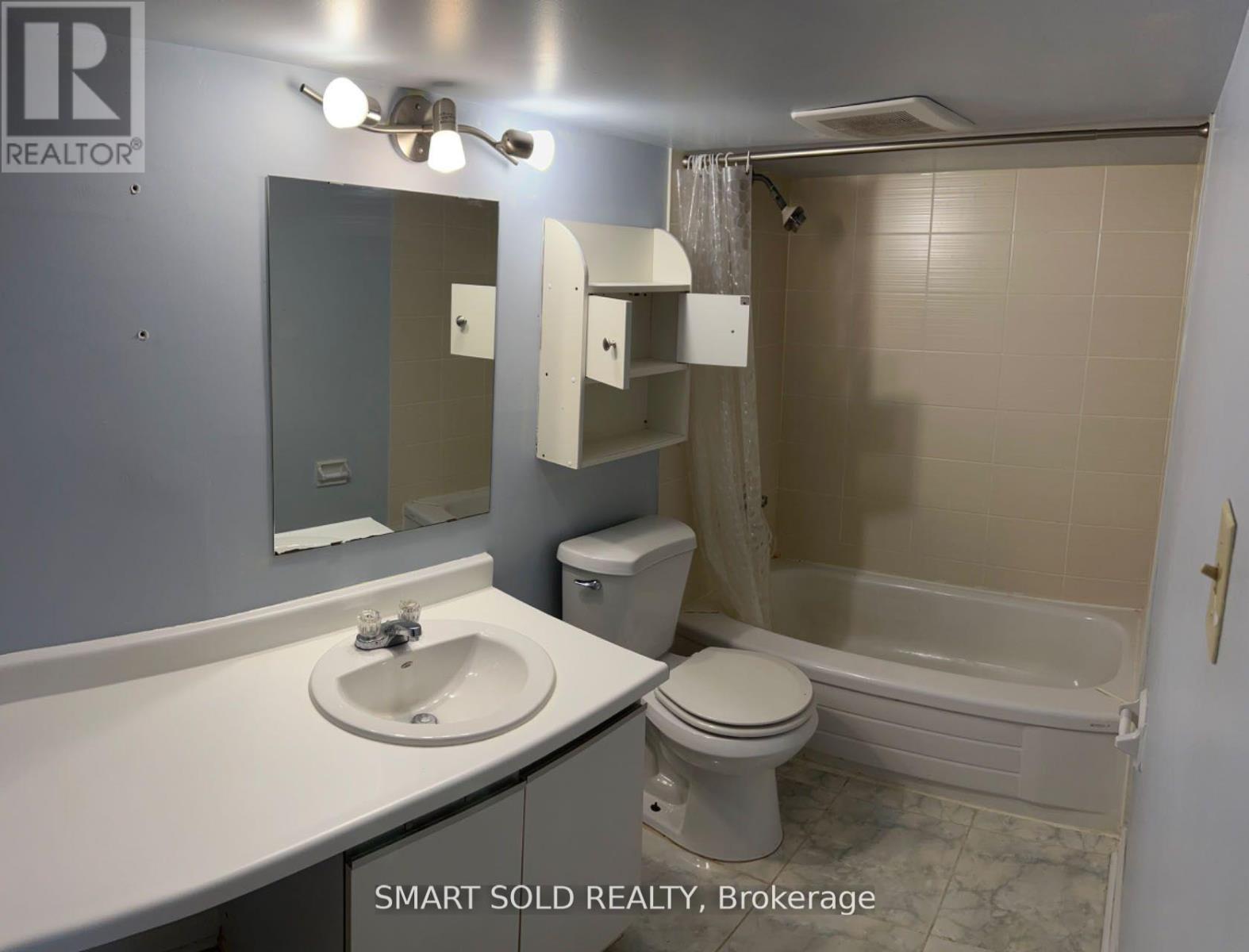 42A Amelia Street, Toronto, ON - Indoor Photo Showing Bathroom