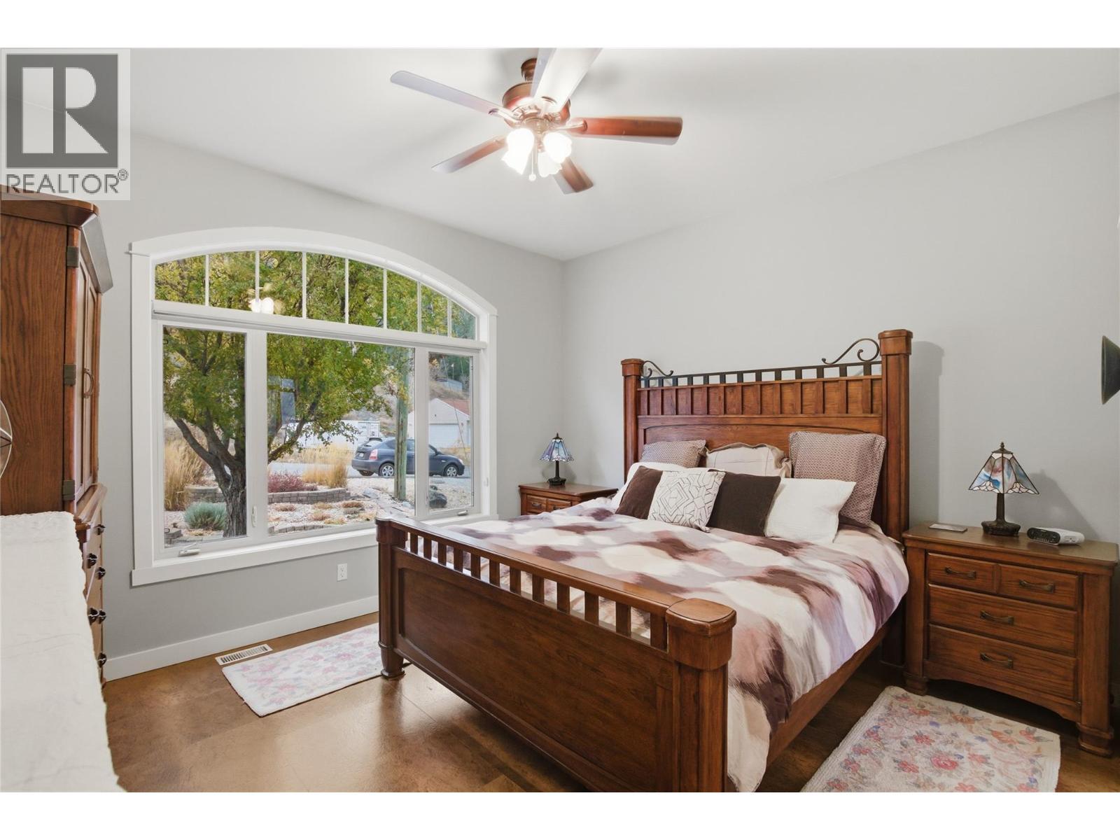 4767 Uplands Drive, Kamloops, BC - Indoor Photo Showing Bedroom