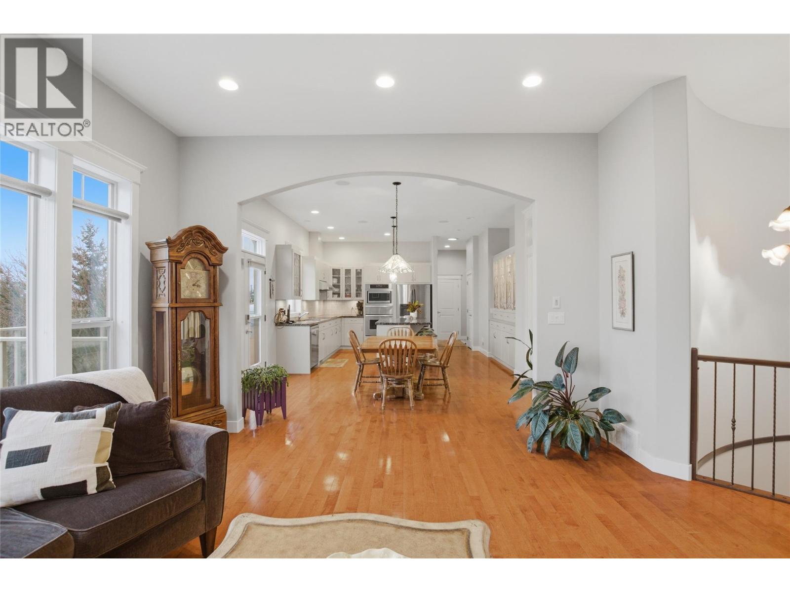 4767 Uplands Drive, Kamloops, BC - Indoor