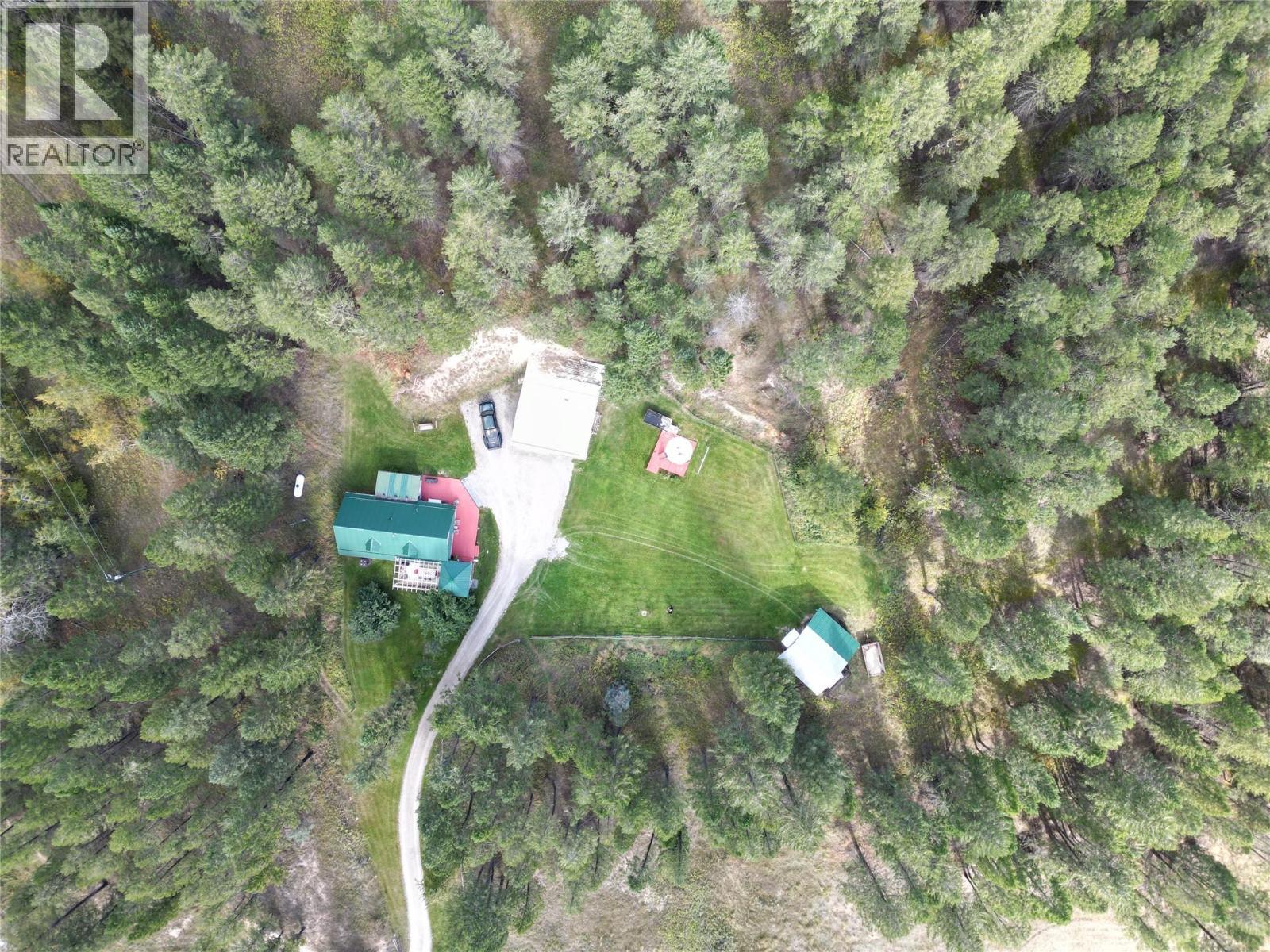 5670 Glenmore Drive, Edgewater, BC