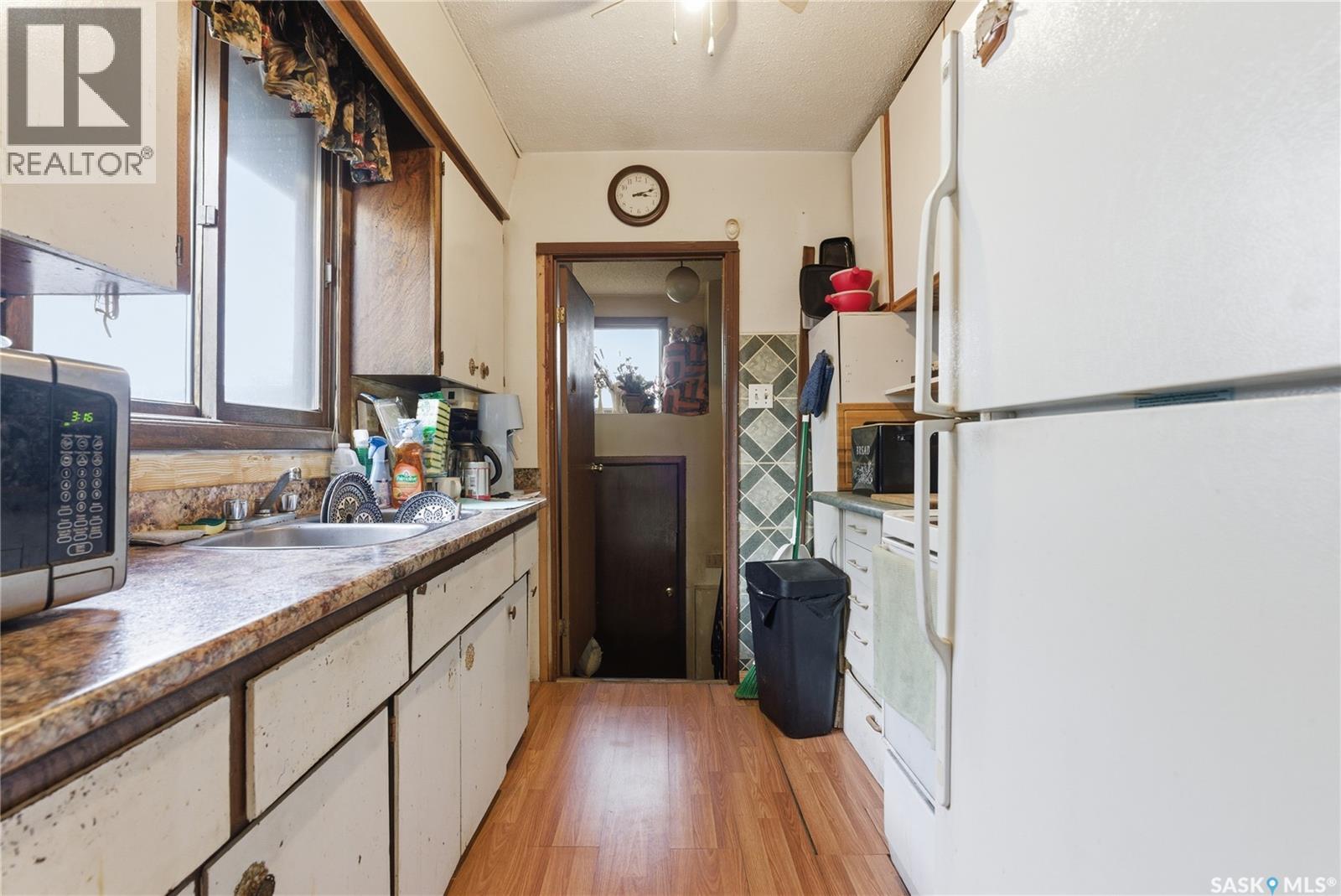 1109 7Th Street E, Saskatoon, SK - Indoor Photo Showing Kitchen