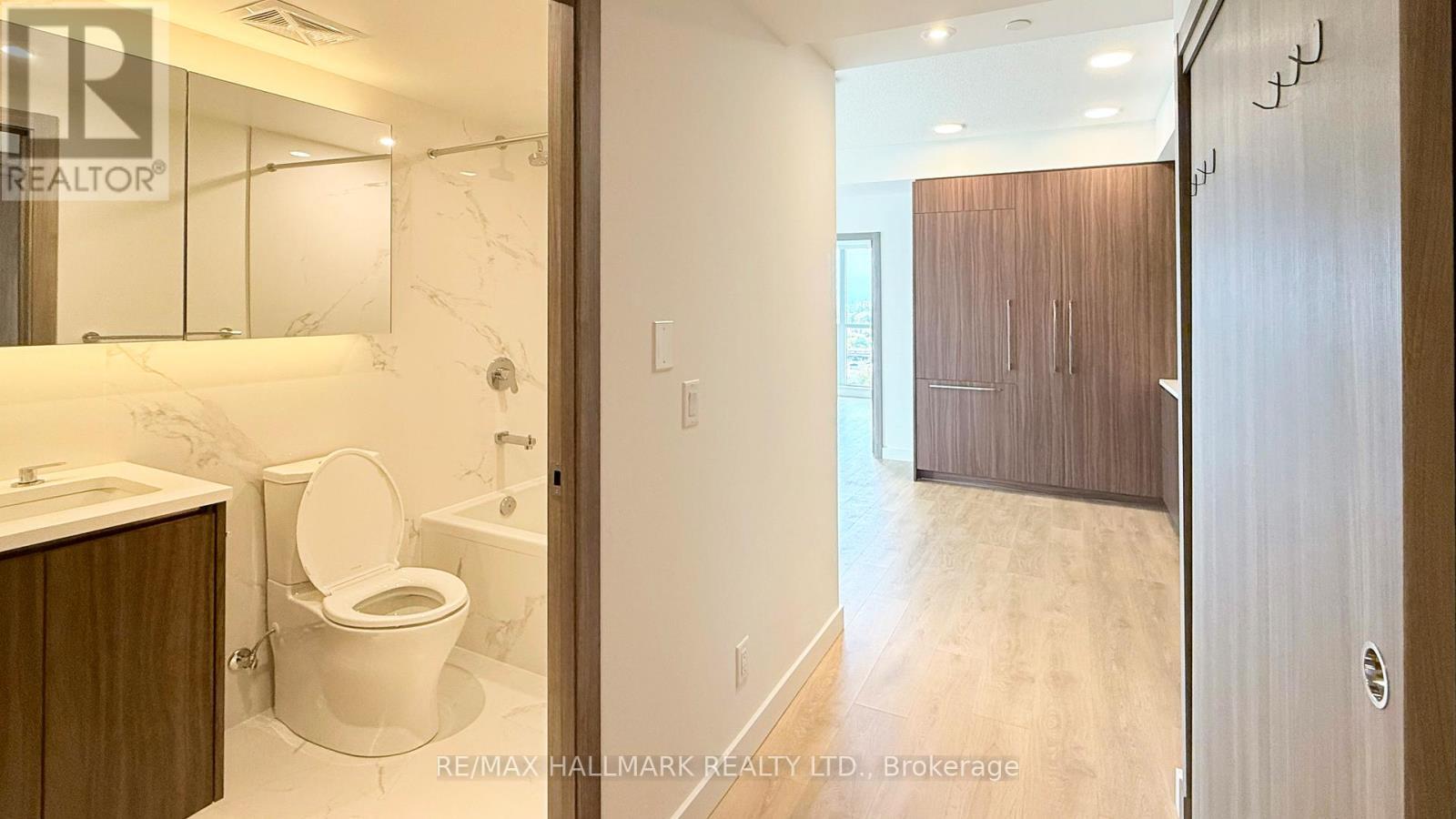 1609 - 27 Mcmahon Drive, Toronto, ON - Indoor Photo Showing Bathroom