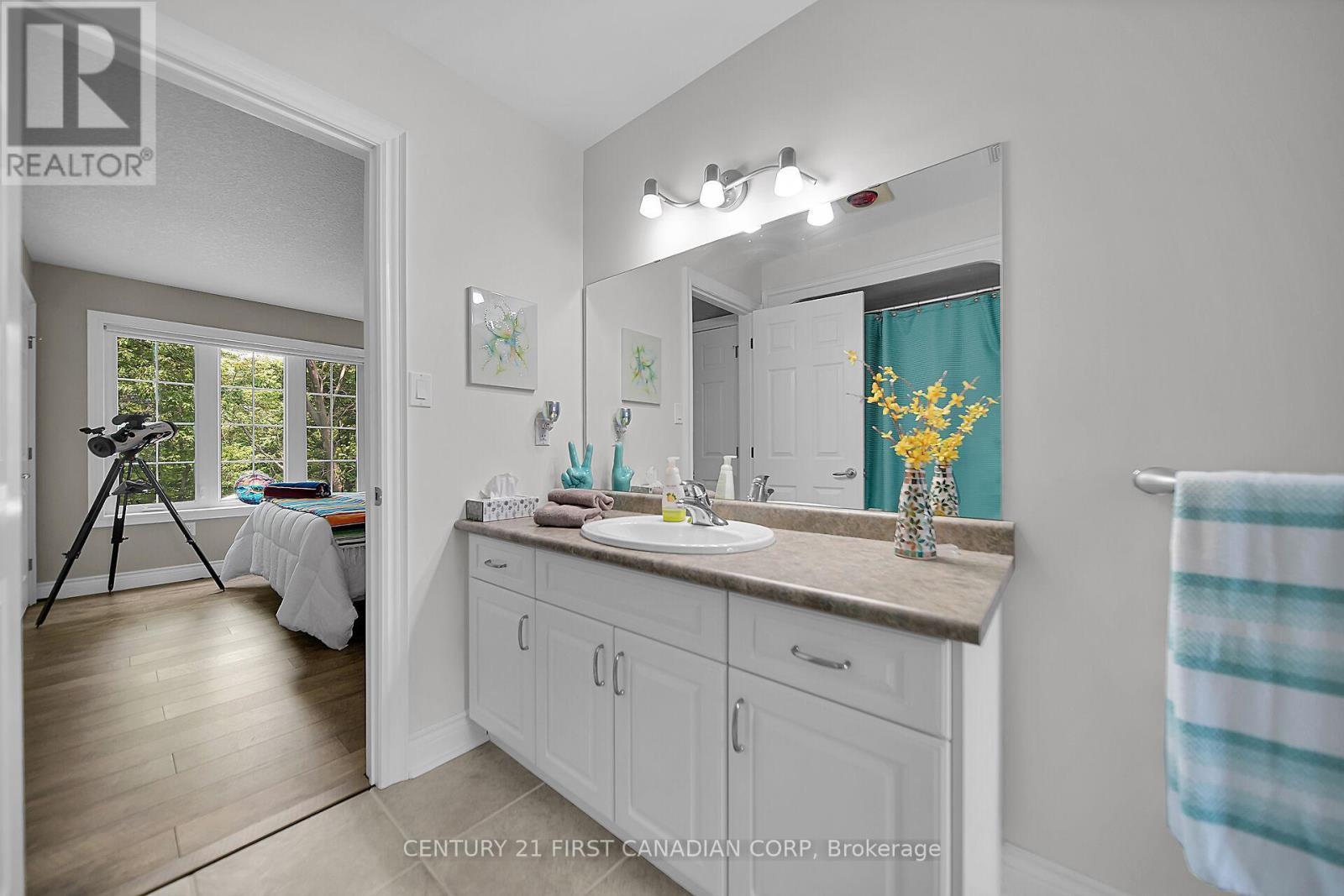 42580 Roberts Line, Central Elgin, ON - Indoor Photo Showing Bathroom