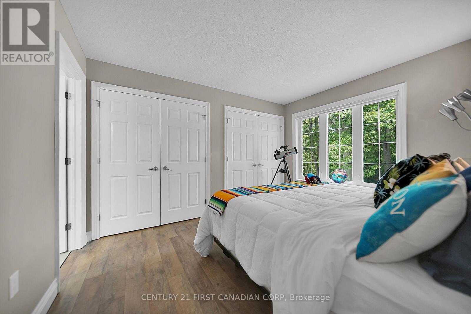 42580 Roberts Line, Central Elgin, ON - Indoor Photo Showing Bedroom