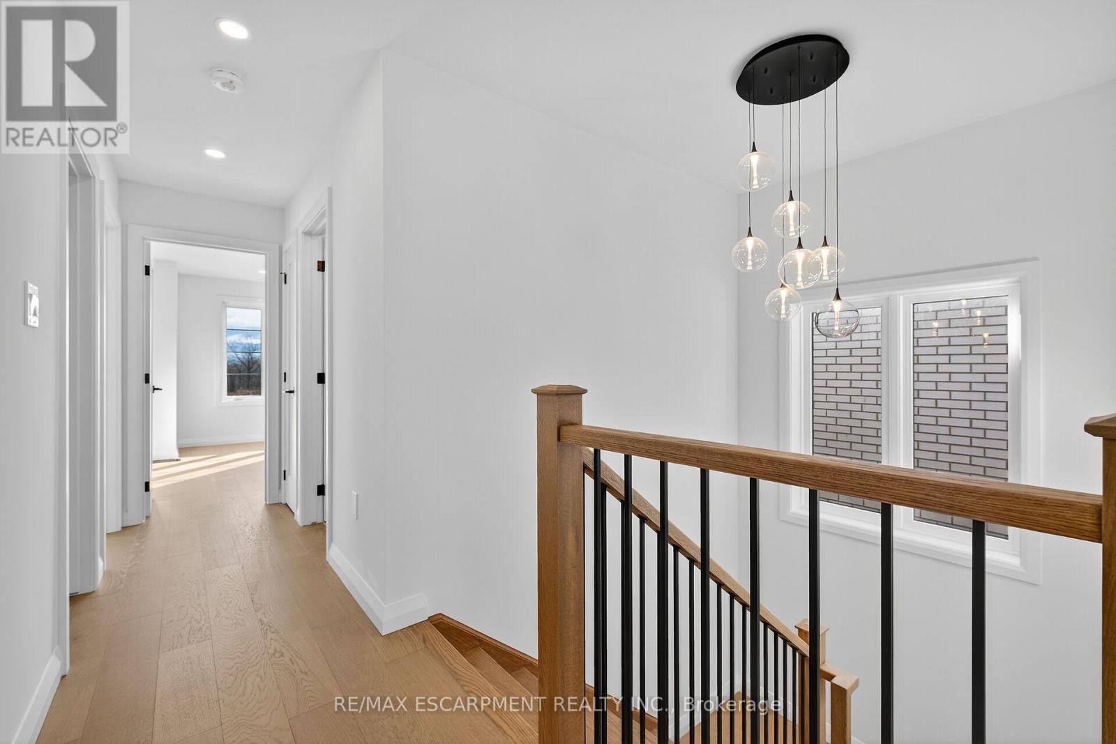 16 Sagewood Drive, Hamilton, ON - Indoor Photo Showing Other Room