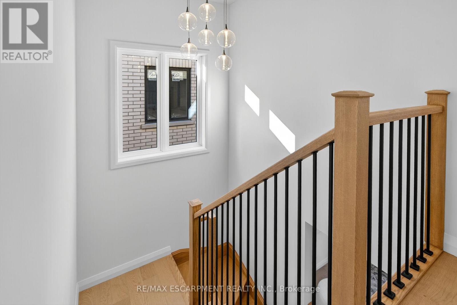 16 Sagewood Drive, Hamilton, ON - Indoor Photo Showing Other Room