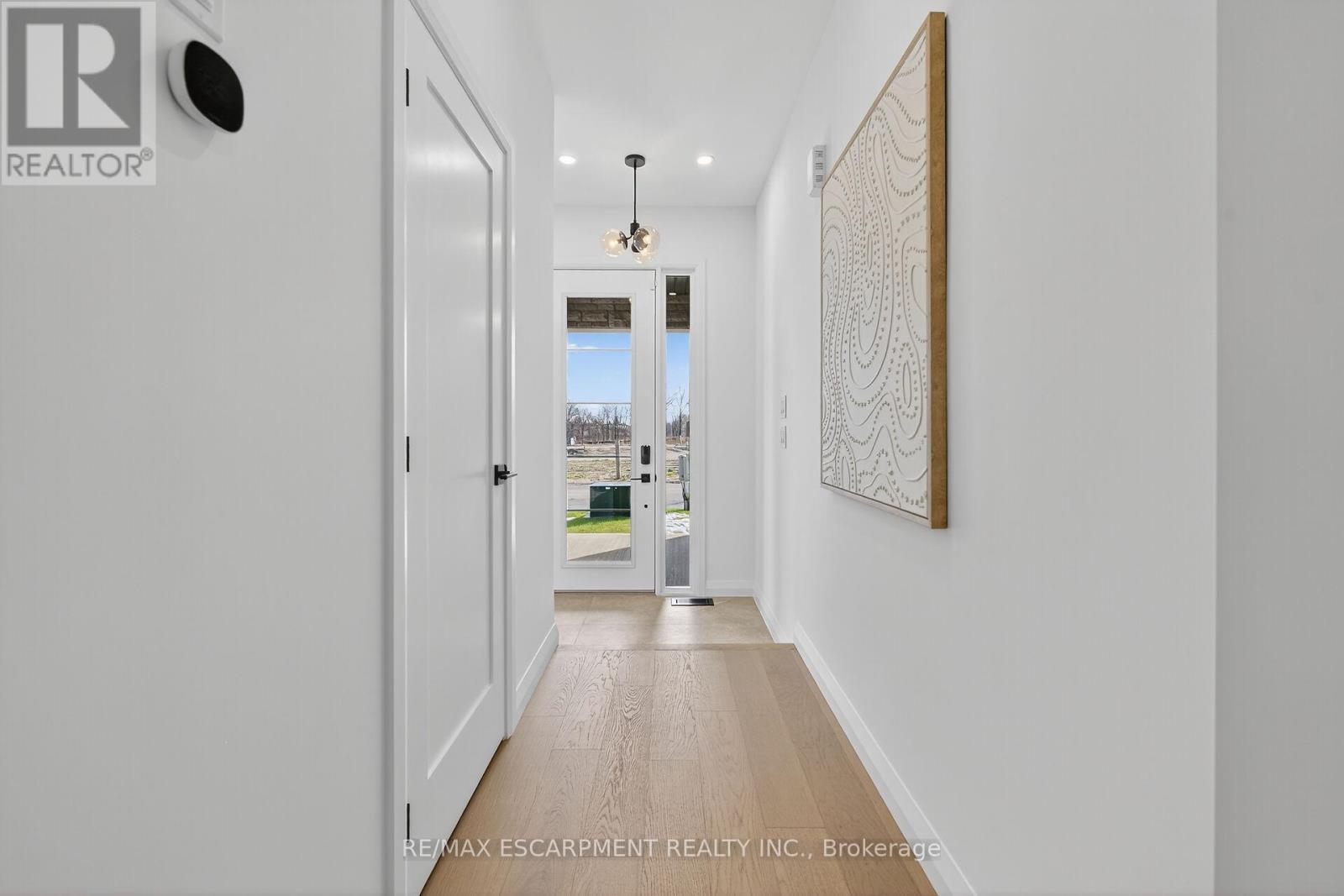 16 Sagewood Drive, Hamilton, ON - Indoor Photo Showing Other Room