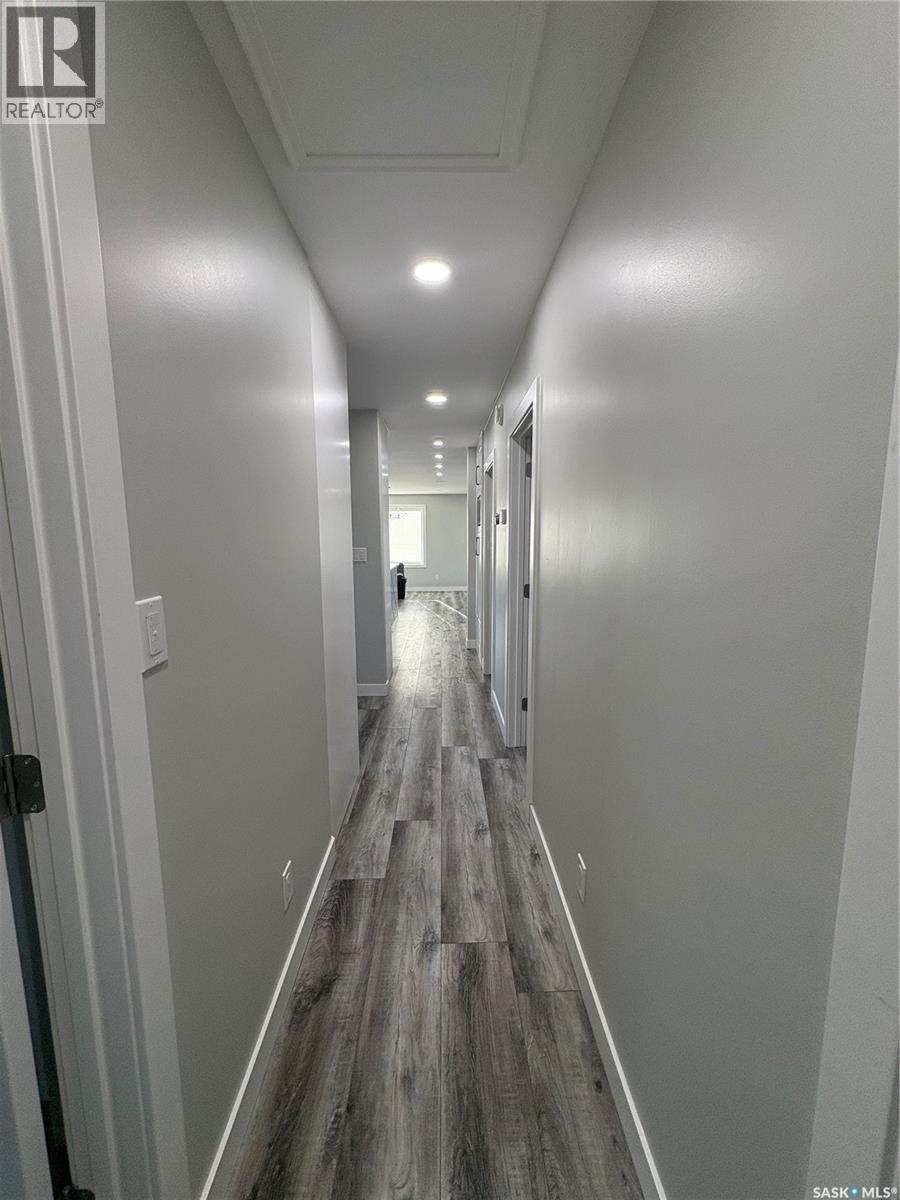 310 Main Street, Neudorf, SK - Indoor Photo Showing Other Room