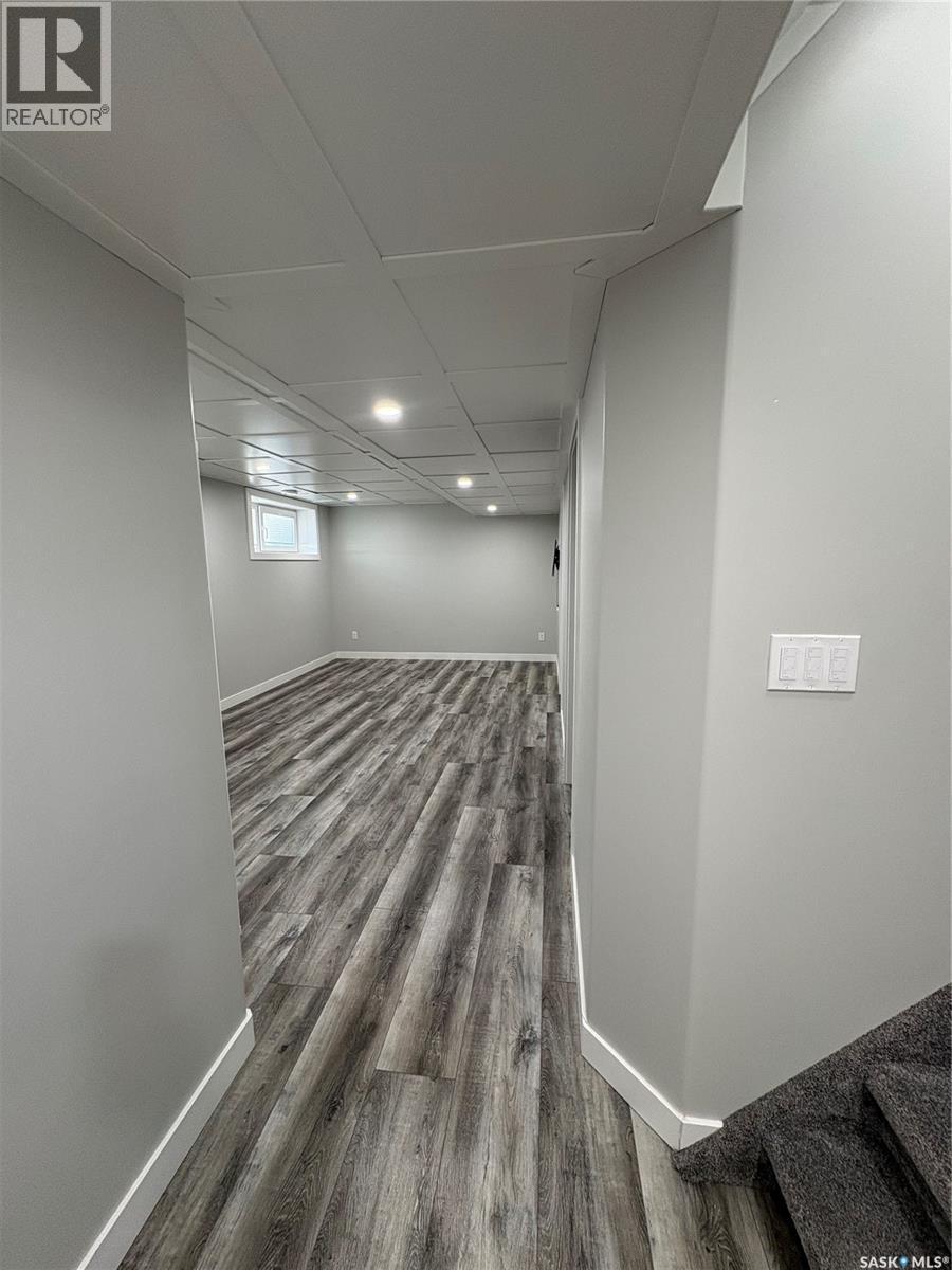 310 Main Street, Neudorf, SK - Indoor