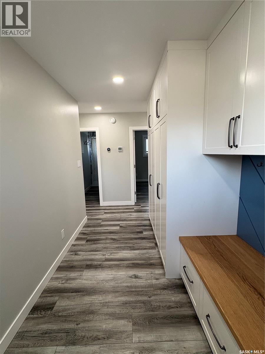 310 Main Street, Neudorf, SK - Indoor Photo Showing Other Room