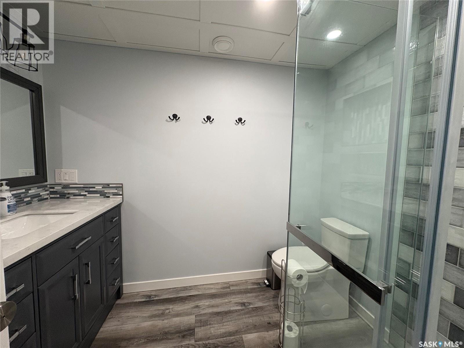 310 Main Street, Neudorf, SK - Indoor Photo Showing Bathroom