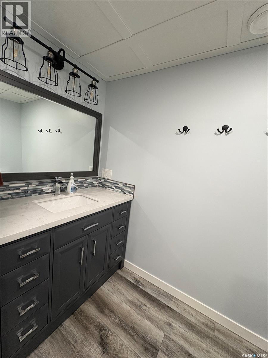 310 Main Street, Neudorf, SK - Indoor Photo Showing Bathroom