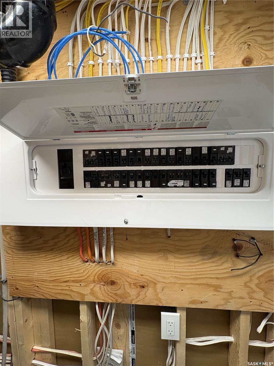 310 Main Street, Neudorf, SK - Indoor Photo Showing Other Room