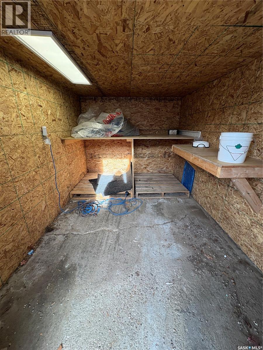 310 Main Street, Neudorf, SK - Indoor Photo Showing Other Room