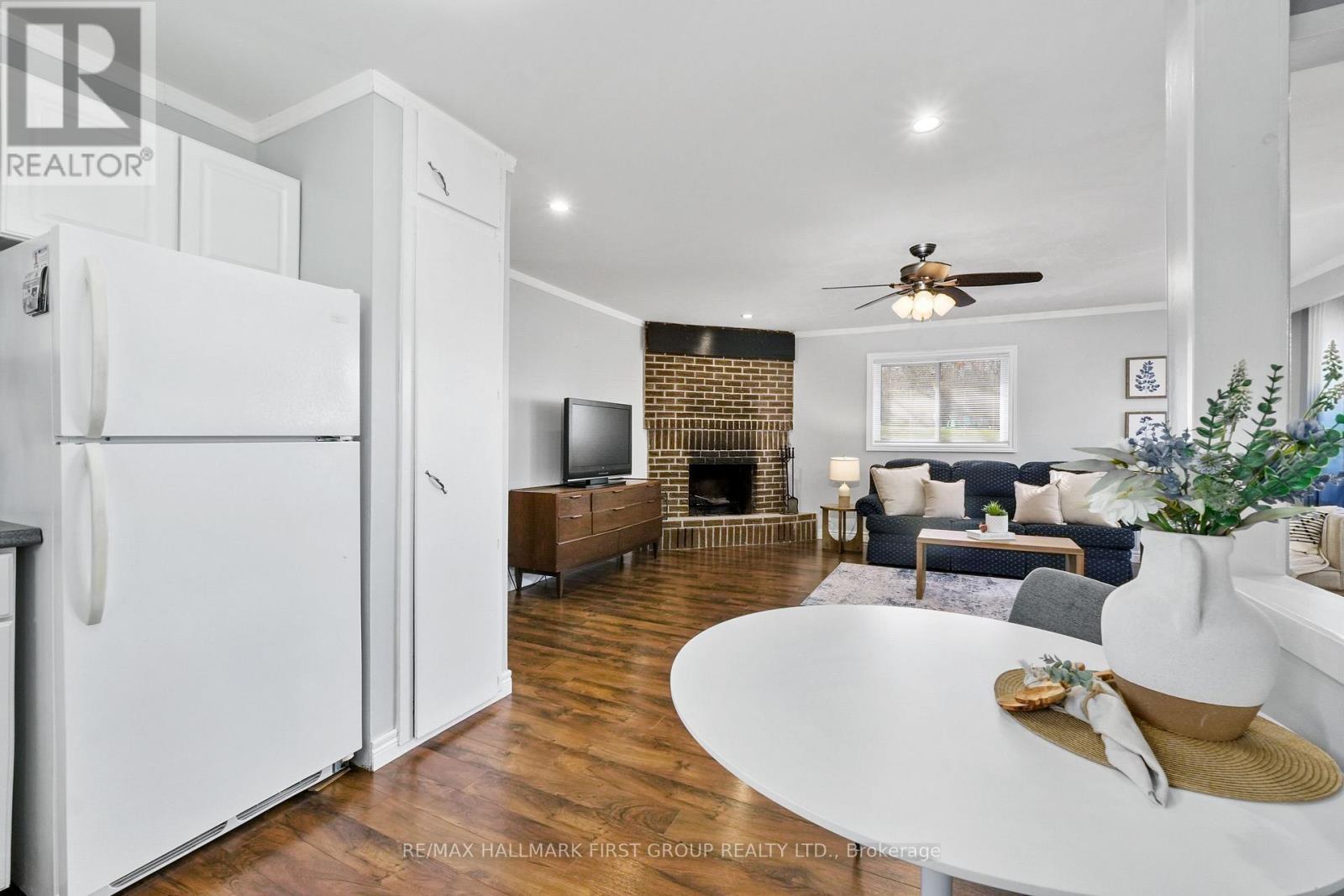 64 Langs Road, Alnwick/Haldimand, ON - Indoor Photo Showing Living Room With Fireplace