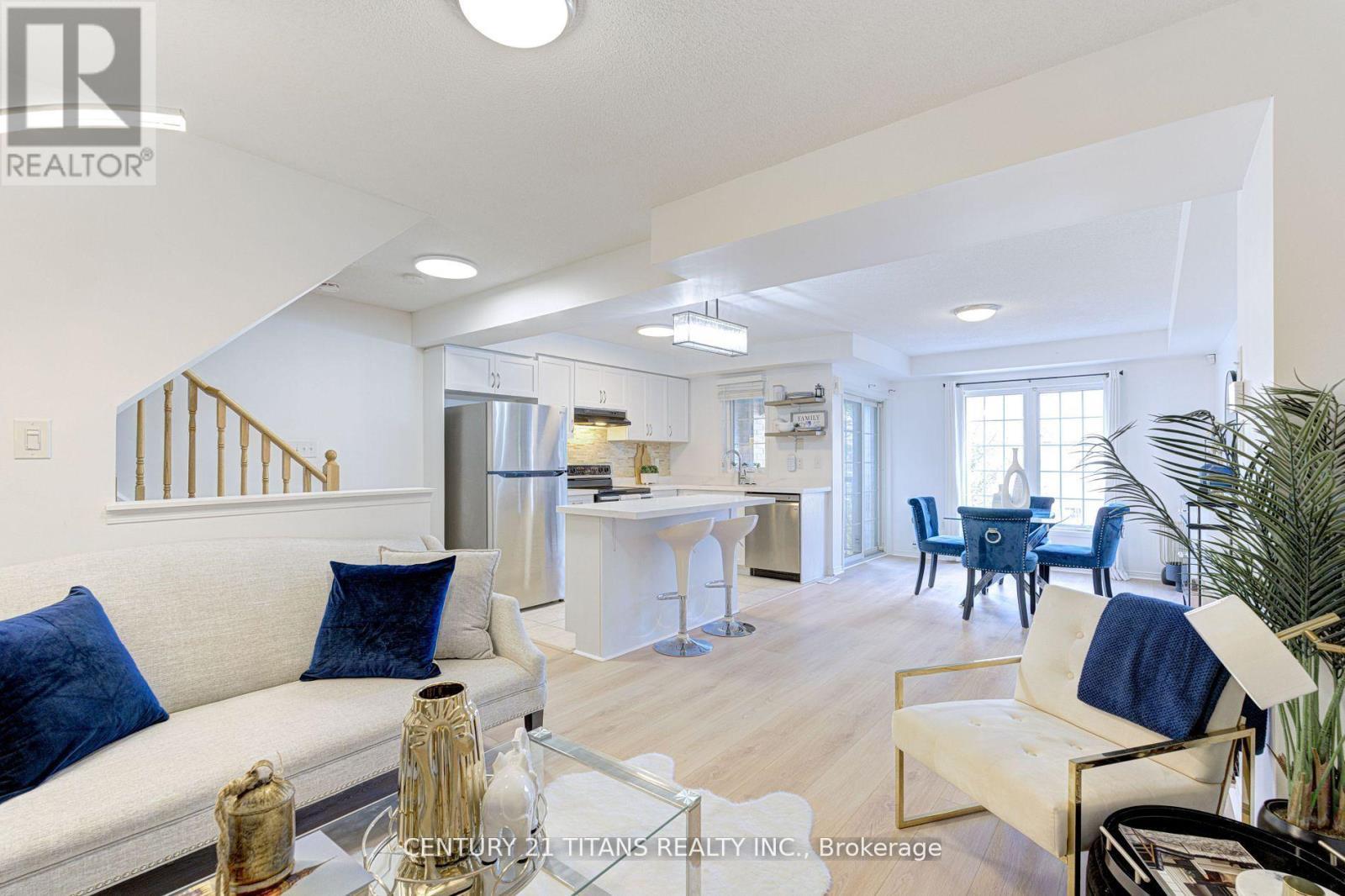 26 Pendrill Way, Ajax, ON - Indoor Photo Showing Living Room