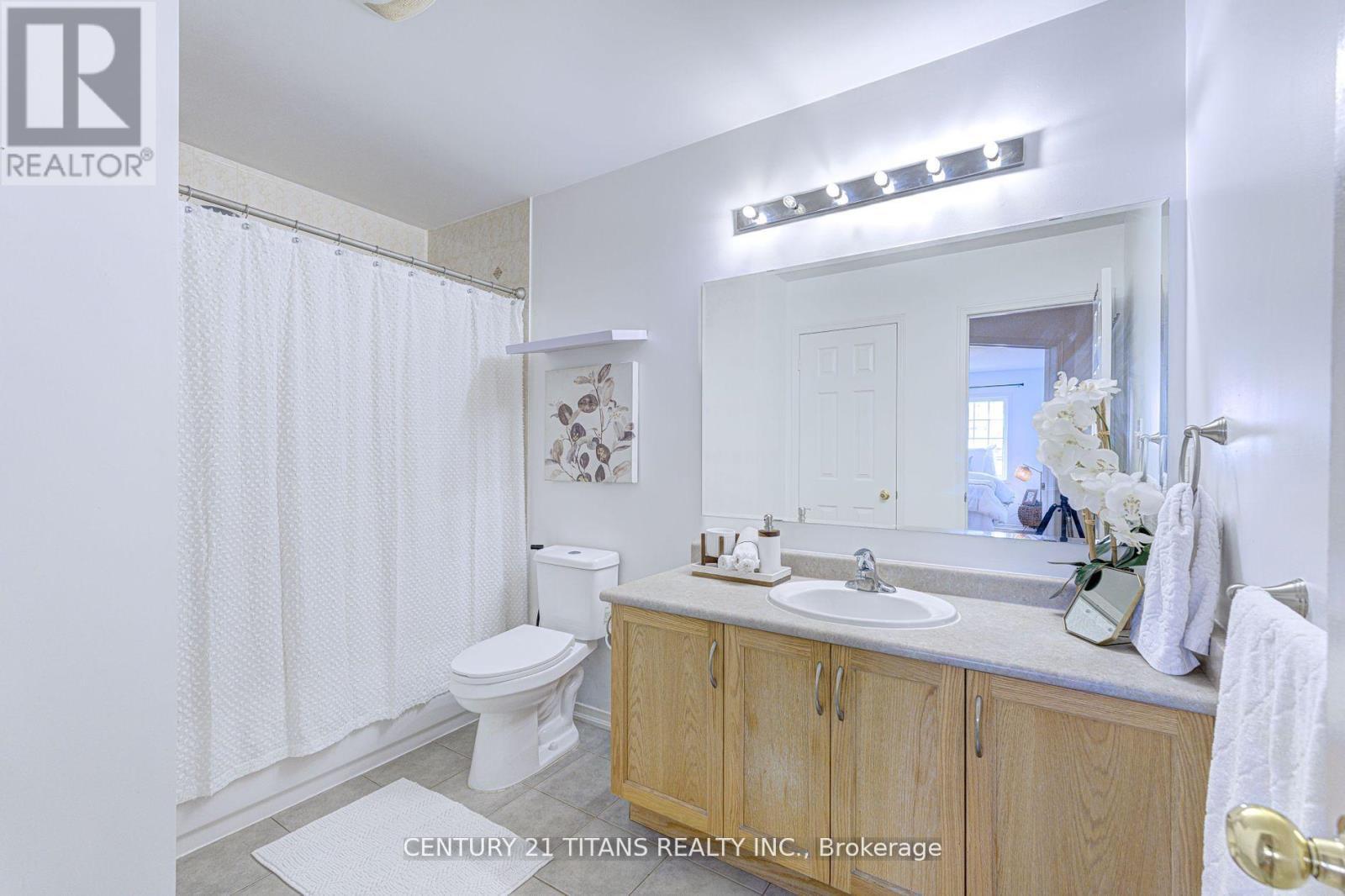 26 Pendrill Way, Ajax, ON - Indoor Photo Showing Bathroom