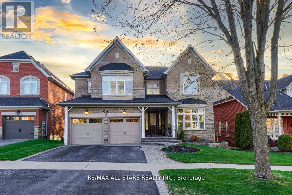 64 Button Crescent, Uxbridge, ON - Outdoor With Facade