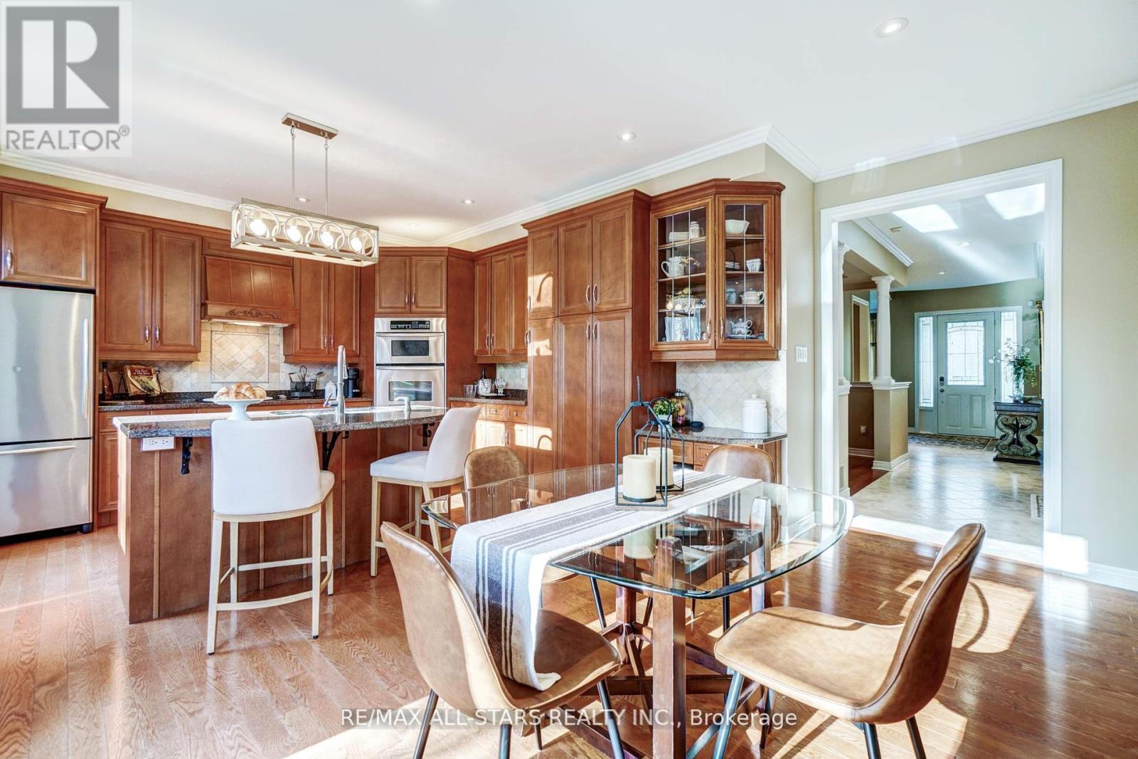 64 Button Crescent, Uxbridge, ON - Indoor