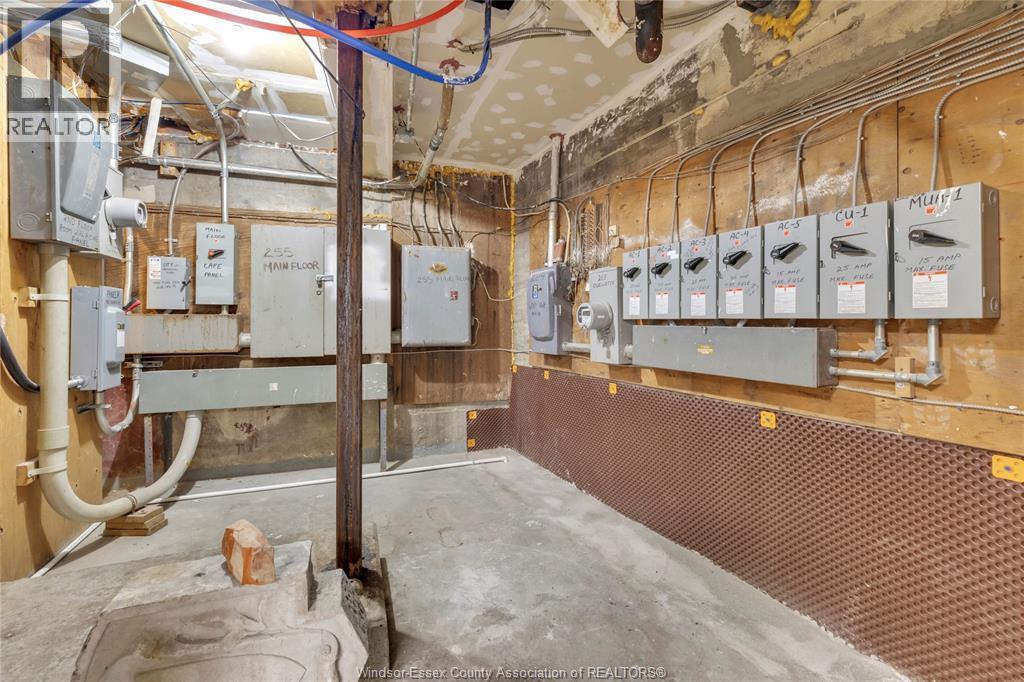 251-271 Ouellette Avenue, Windsor, ON